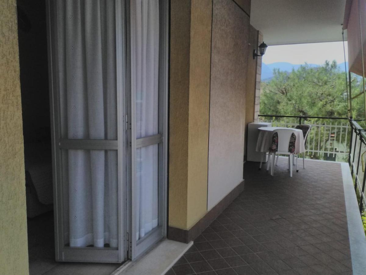 Valter Apartment ピエトラ・リーグレ エクステリア 写真